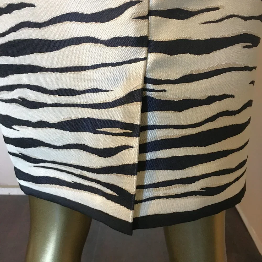 ANN TAYLOR PETITE 🦓 Zebra Print Skirt 🦓